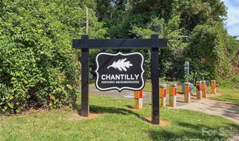 2424 Kingsbury Dr, Charlotte, NC 28205