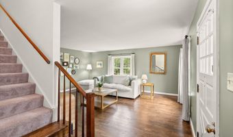 7551 MARSHALL Dr, Annandale, VA 22003