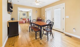 32 Diamond Dr, Barboursville, WV 25504