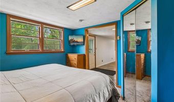 868 Oakwood Dr, Anoka, MN 55303
