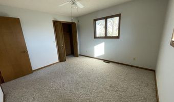 607 Kottmeier St, Ava, MO 65608