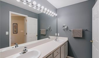 480 Glen Hollow Cir, Aurora, OH 44202