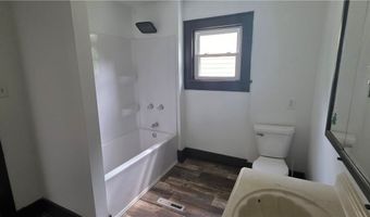 804 Work Dr, Akron, OH 44320