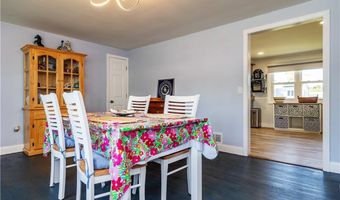 43 Deerfield Dr, Warwick, RI 02886