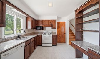 2745 E Carleton Rd, Adrian, MI 49221