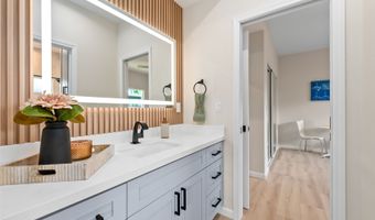 1076 Kahili St, Kailua, HI 96734