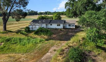 21077 Dodson Ln, Anderson, CA 96007