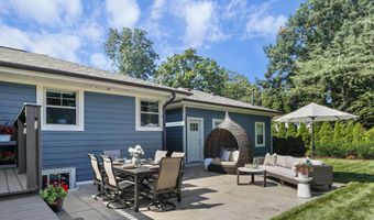 10 Roxbury Rd, Madison, WI 53704