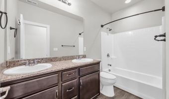 214 Red Oak Dr, Fernley, NV 89408