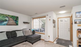 5221 Village Run Ave 1503, Des Moines, IA 50317