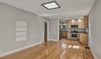 813 W 2ND Ave, Cheyenne, WY 82001