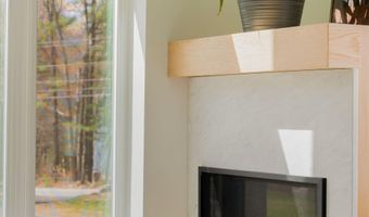 672 Danville Corner Rd, Auburn, ME 04210