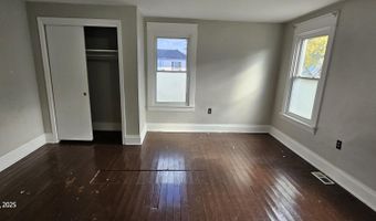 207 E 3rd St, Augusta, KY 41002