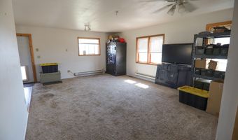 142 Warbonnet Dr, Banner, WY 82832