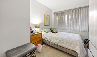 64 Montoya Dr 64, Branford, CT 06405