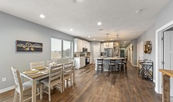 570 Linden Dr 316, Arnolds Park, IA 51331