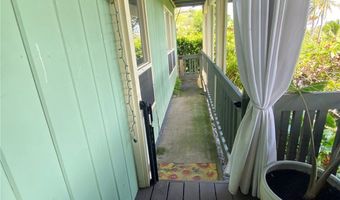 1002 Koohoo Pl A, Kailua, HI 96734