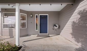 375 McClure Ave, Astoria, OR 97103