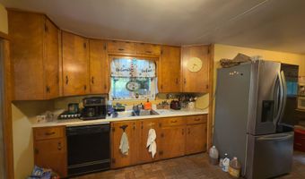 58 Hemlock Ln, Berlin, NH 03570