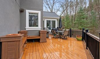 4640 Catamount Trl NE, Ada, MI 49301