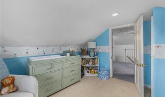 73 Beech Ave, Cranston, RI 02910