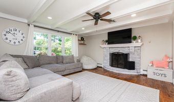 26 Sharon Pkwy, North Smithfield, RI 02896