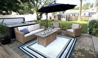 645 Ensign Ave, Beachwood, NJ 08722