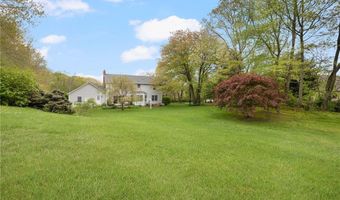 34 Finch Ln, North Kingstown, RI 02874