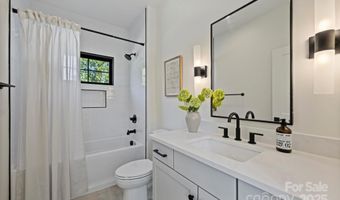 1415 Winston Dr, Charlotte, NC 28205