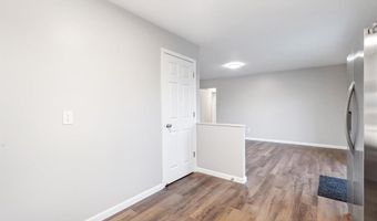 109 Timka Dr, Ballwin, MO 63011