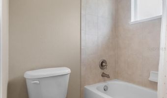 921 CLASSIC VIEW Dr, Auburndale, FL 33823