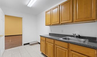 1380 SW Westpark Dr 2, Bentonville, AR 72712