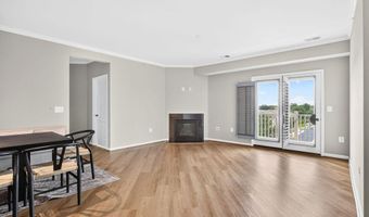 41895 CATHEDRAL VALLEY Sq 401, Aldie, VA 20105