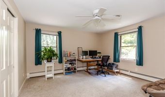 41 Holly Hill Ln, Cranston, RI 02921
