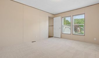 102 Woodfield Pl, Ashville, OH 43103