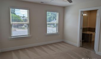 17137 Soho Dr, Charlotte, NC 28204