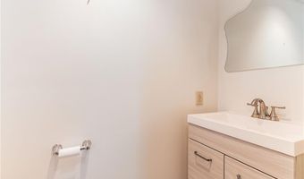 116 Holly Hills Ln, North Kingstown, RI 02874