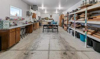 9044 Snow Water Dr, Billings, MT 59101