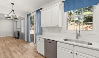 3916 Wild Blossom Ct, Acworth, GA 30101