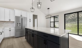 605 Rosewood Dr, Bellevue, ID 83313