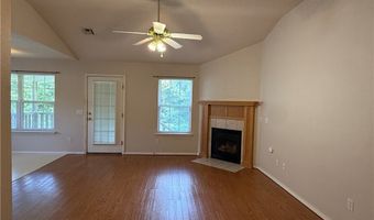 15 Pennine Ln, Bella Vista, AR 72714