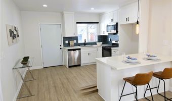 7040 3rd, Los Angeles, CA 90043