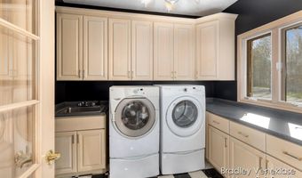 7635 Sandy Hollow Dr SE, Alto, MI 49302