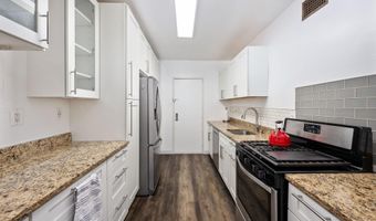 4141 N HENDERSON Rd 702, Arlington, VA 22203