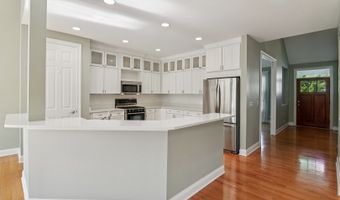 40418 N South Newport Dr, Antioch, IL 60002