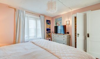 375 W Main St, Amsterdam, NY 12010