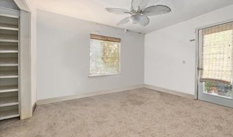 94 OCEANSIDE Dr, Atlantic Beach, FL 32233