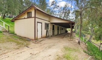 823 Rice Canyon Rd, Fallbrook, CA 92028
