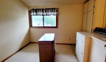41511 N Country Club Dr, Antioch, IL 60002