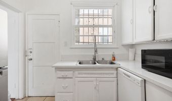 4479 W 61st St, Windsor Hills, CA 90043